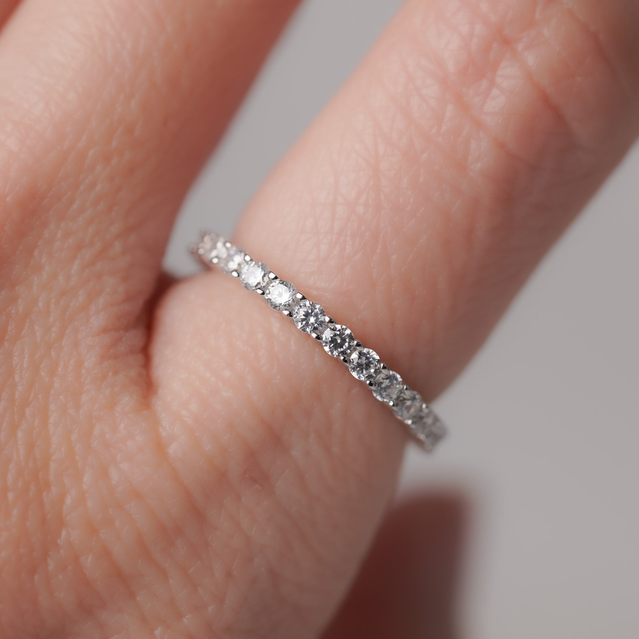 Classic Wedding Band - Moissanite