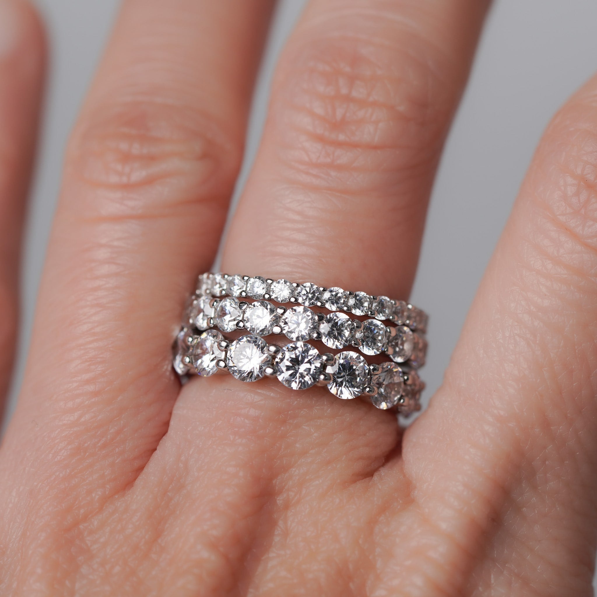 Classic Wedding Band - Moissanite