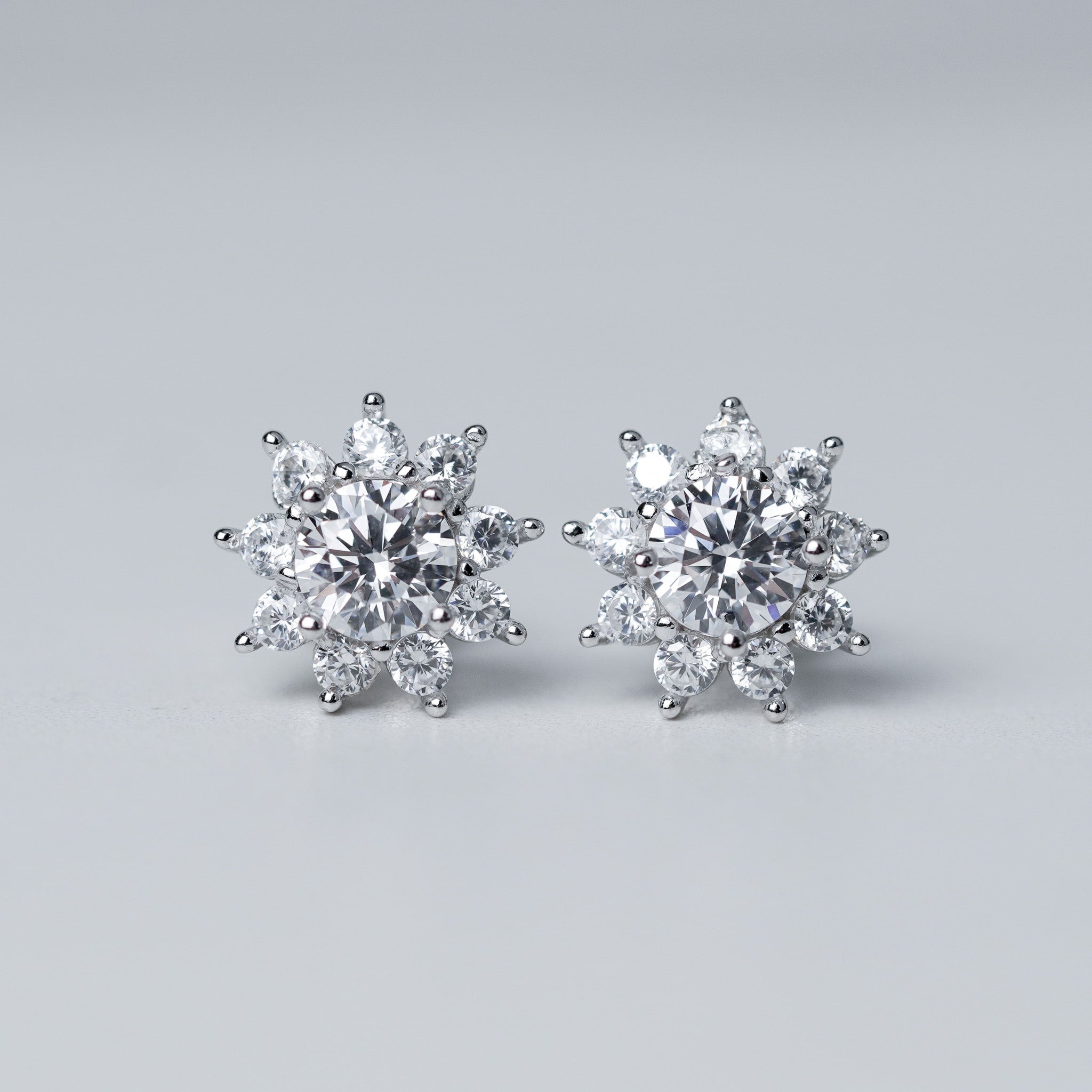 Flower Earrings - Moissanite
