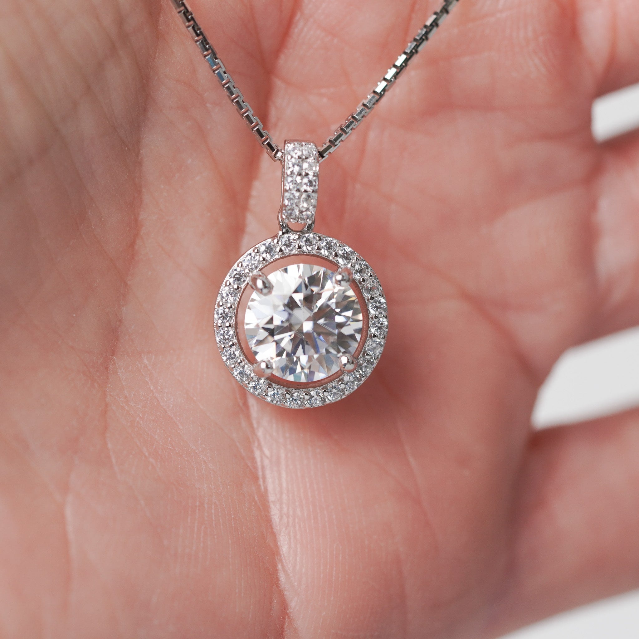 Round Halo Pendant Necklace
