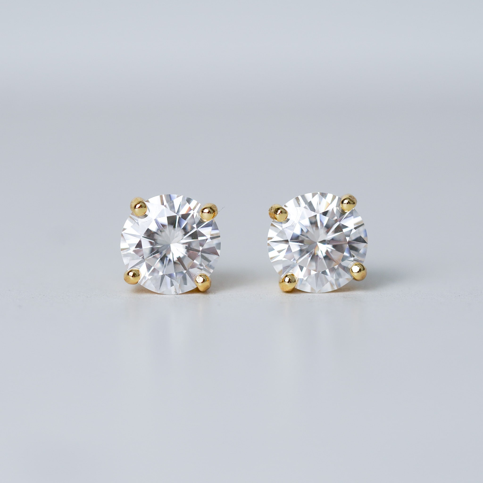 Round Solitaire Stud Earrings - Simulated Diamonds