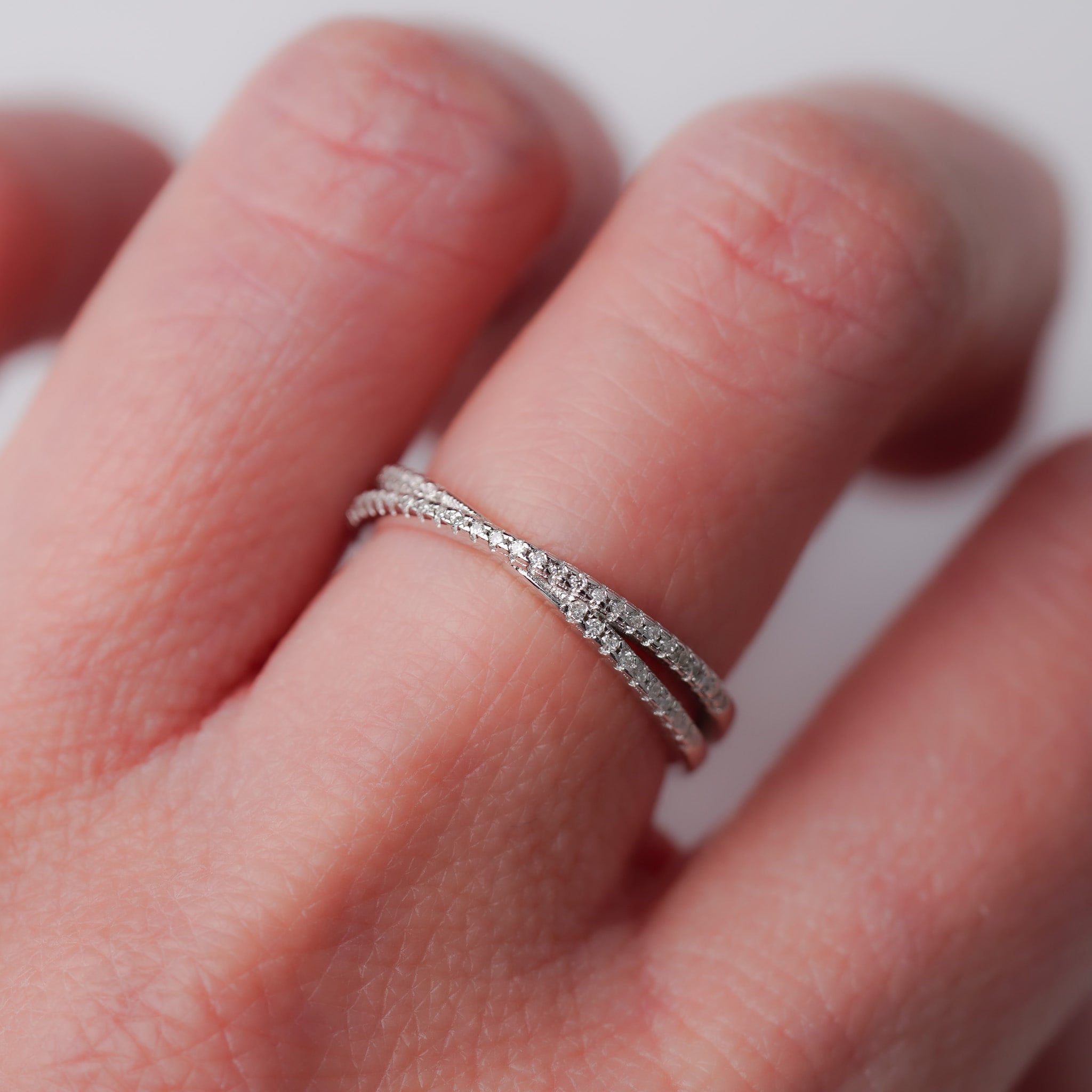 Cross Twist Wedding Band - Moissanite