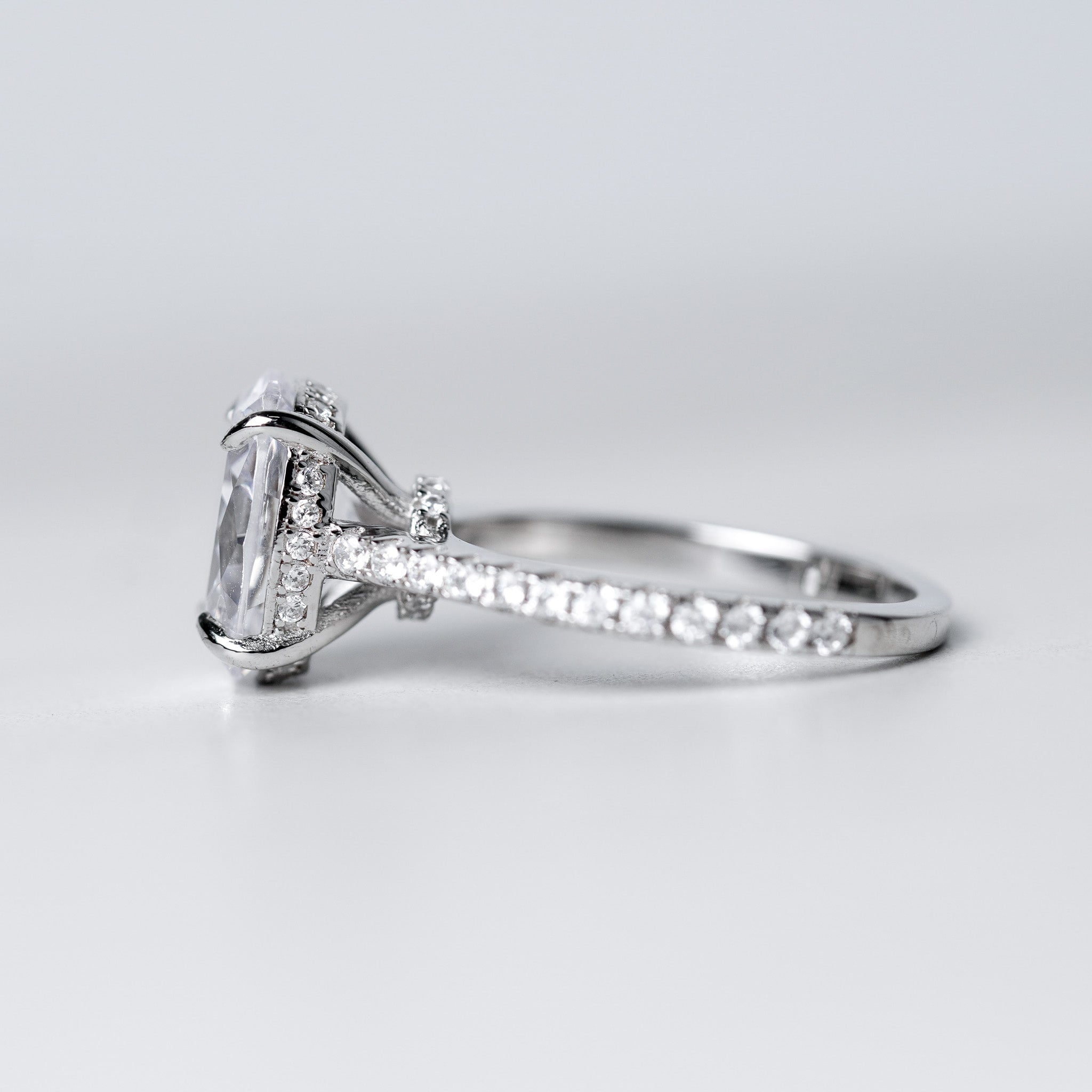 Oval Engagement Ring - 4ct - Simulated Diamond