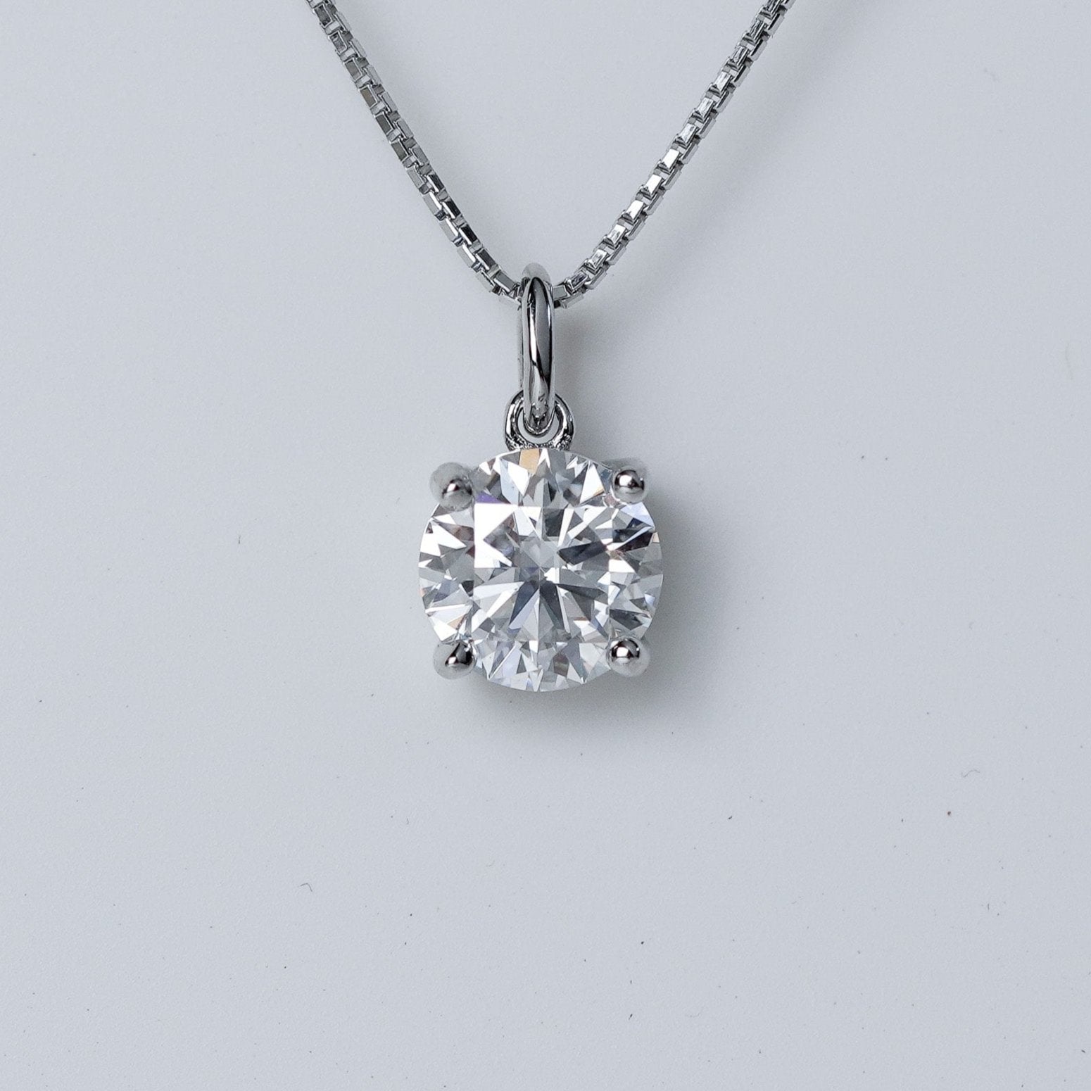 Four Prongs Solitaire Necklace