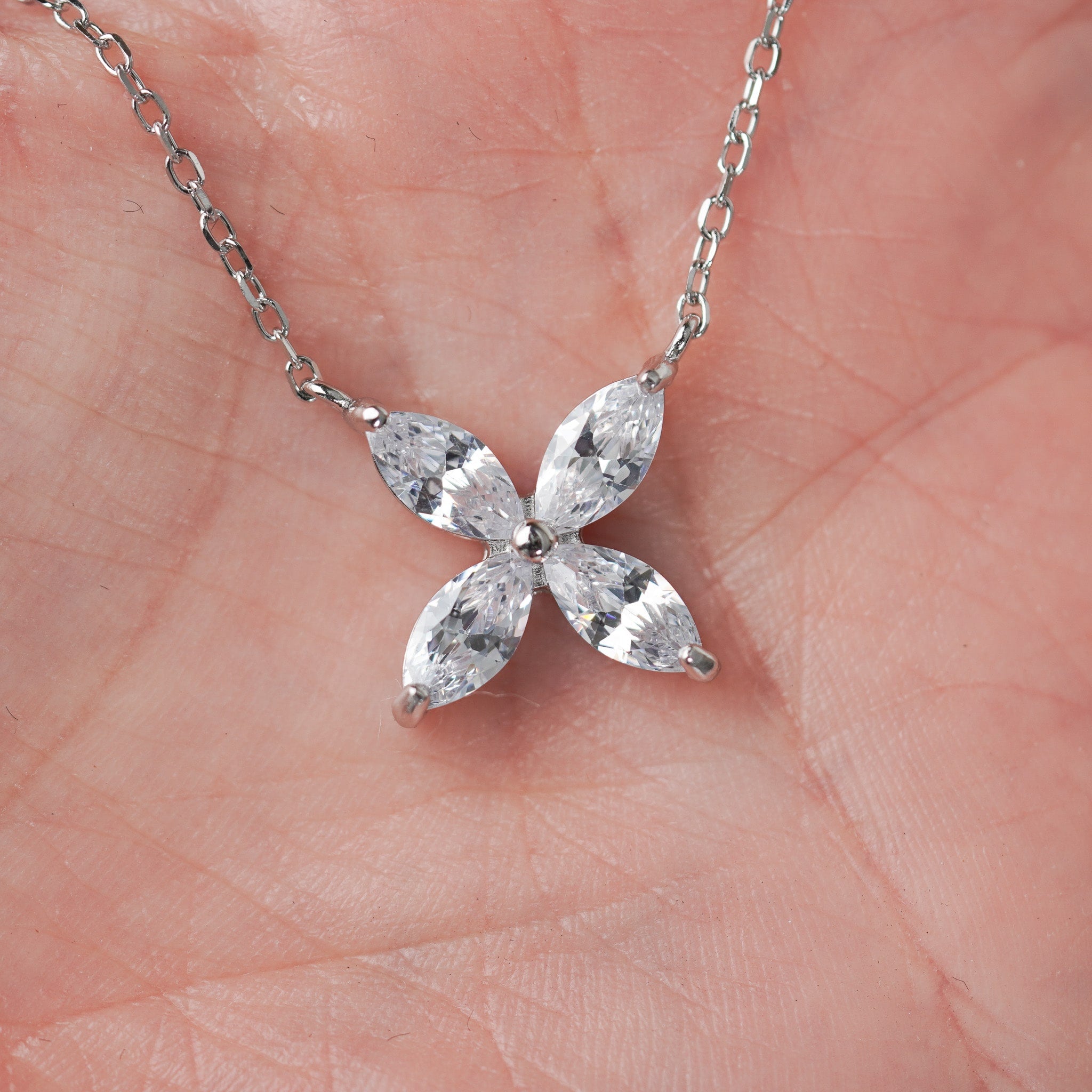 Four Leaves - Flowers Necklace | Simulated Diamonds