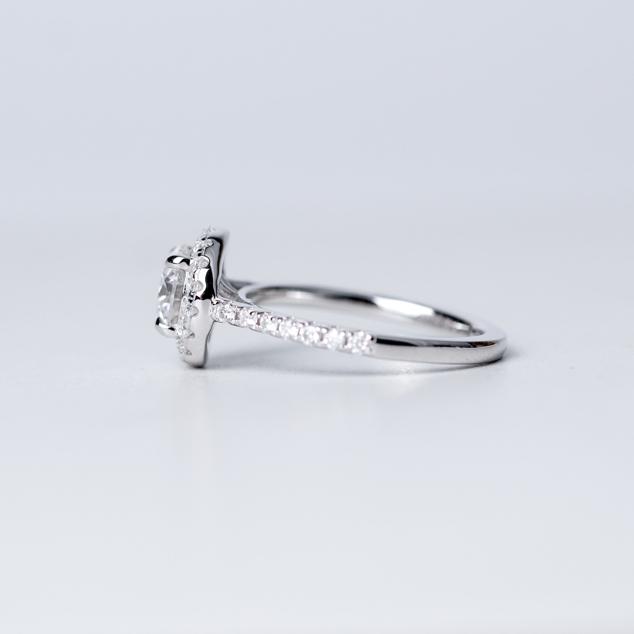 Round Halo Moissanite Engagement Ring - 1ct