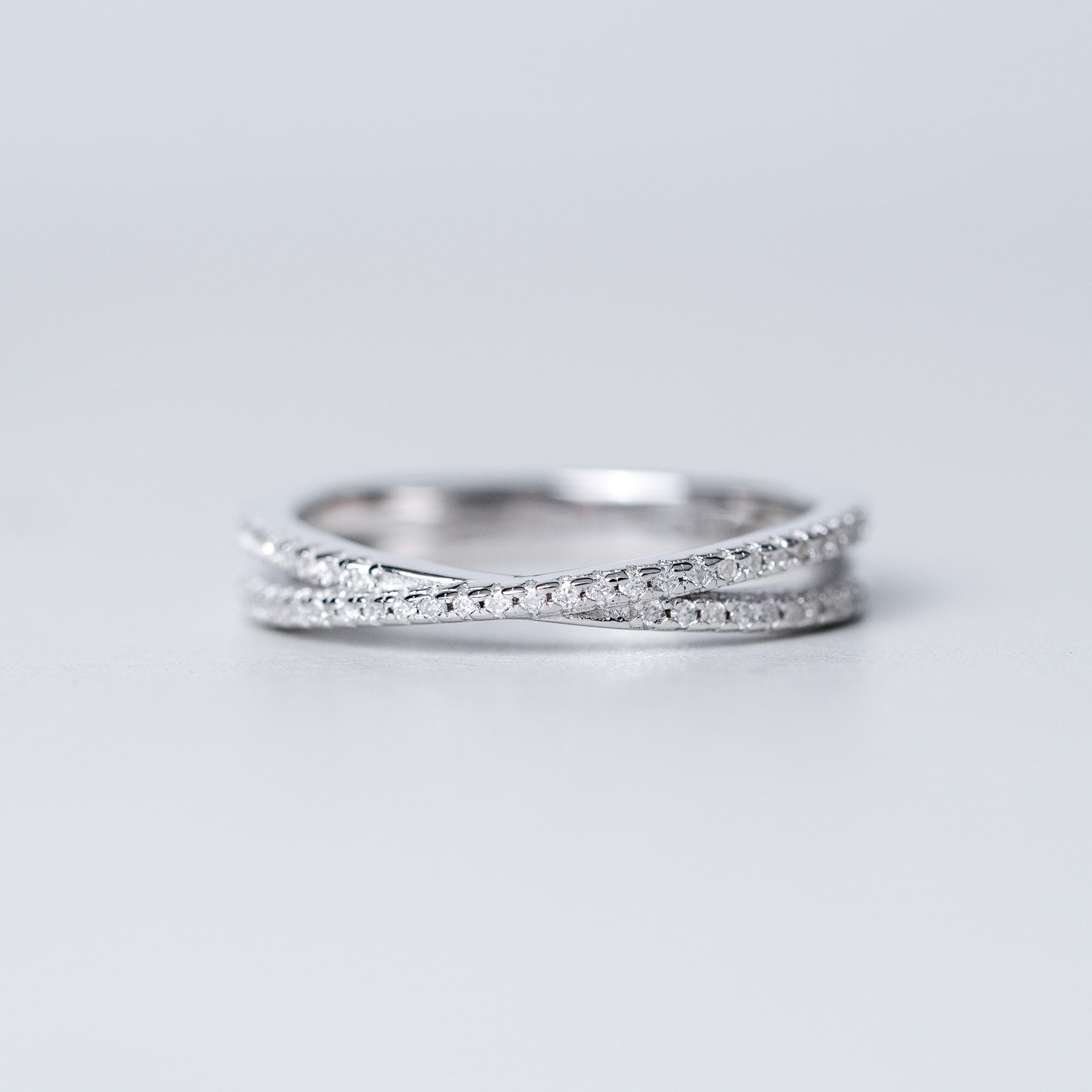 Cross Twist Moissanite Wedding Band