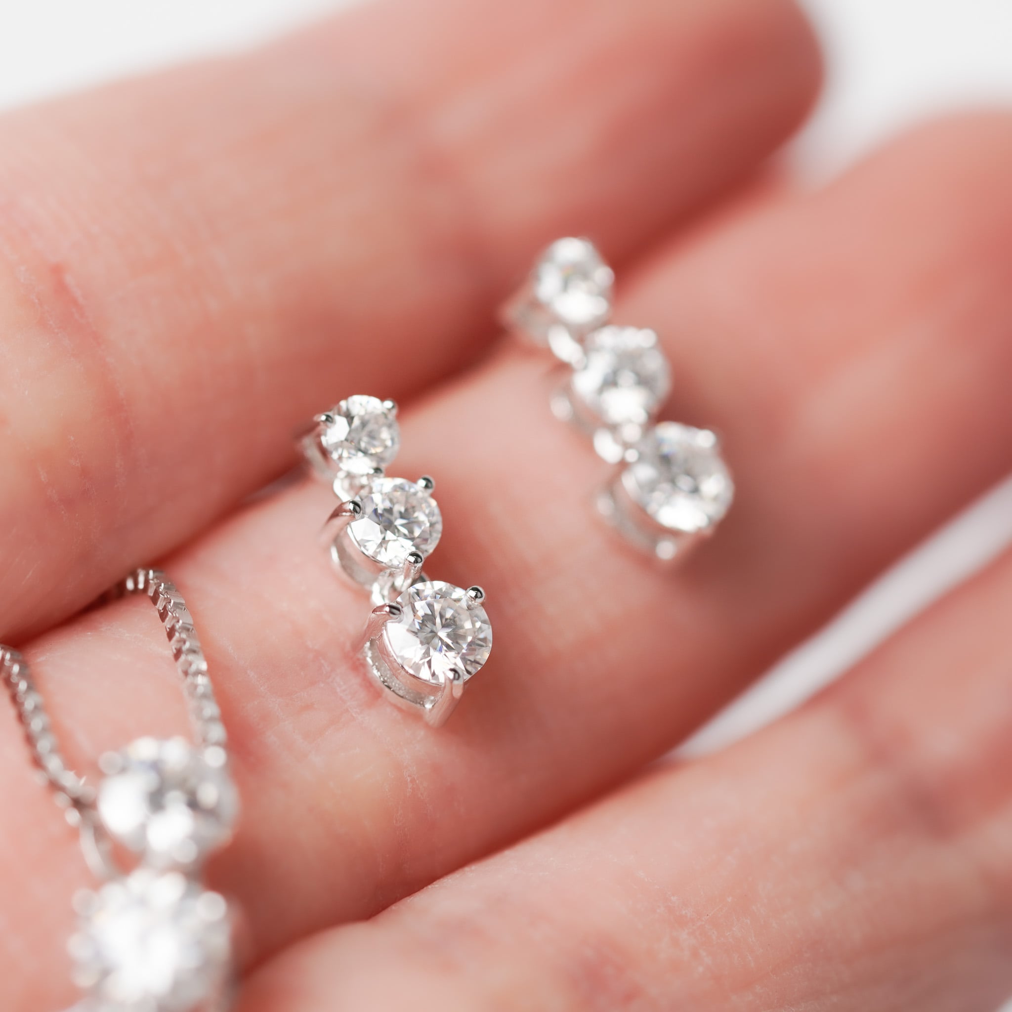 Three-Stone Drop Dangling Pendant Necklace in Sterling Silver – Moissanite